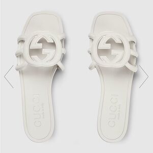 Gucci  INTERLOCKING G SLIDE SANDAL